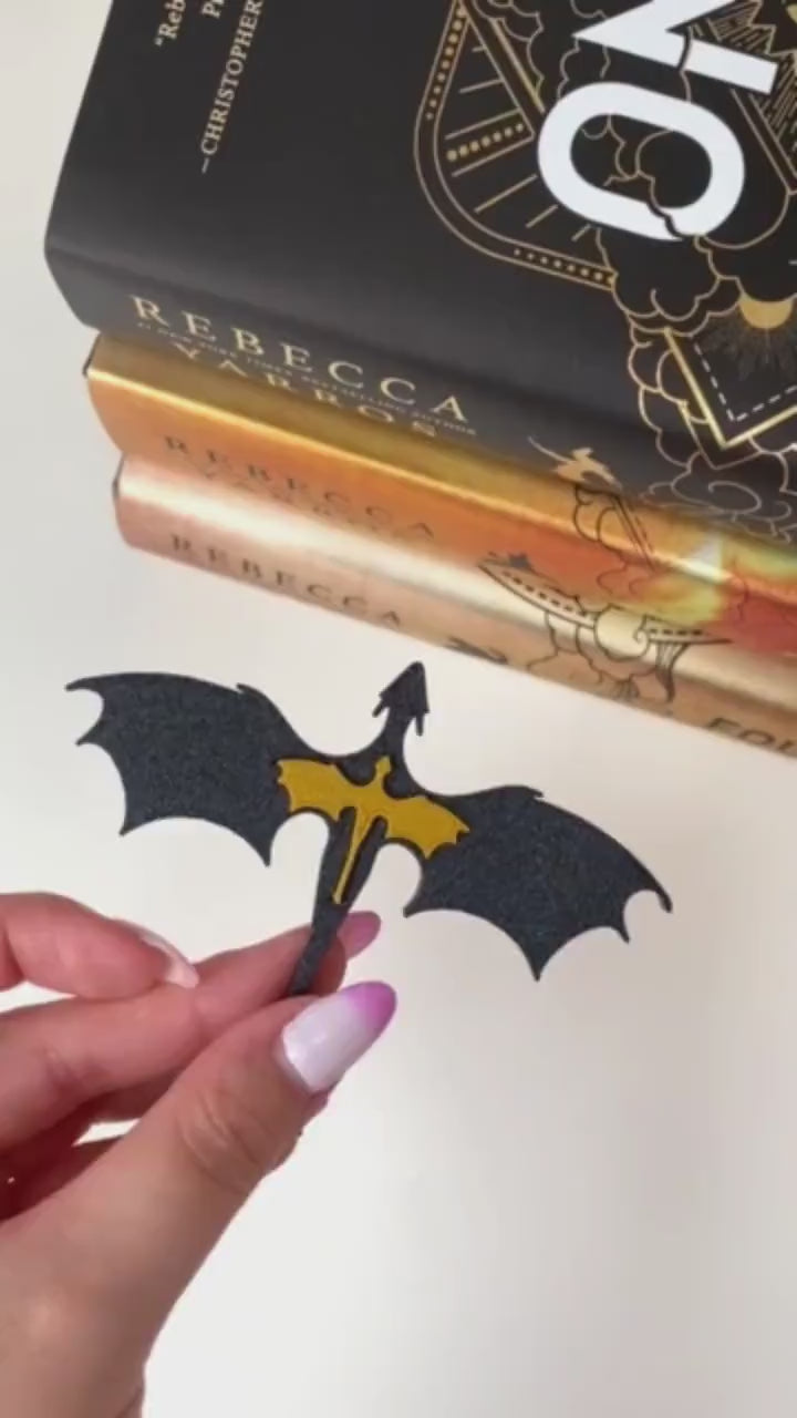 Dragons Bookshelf Decor